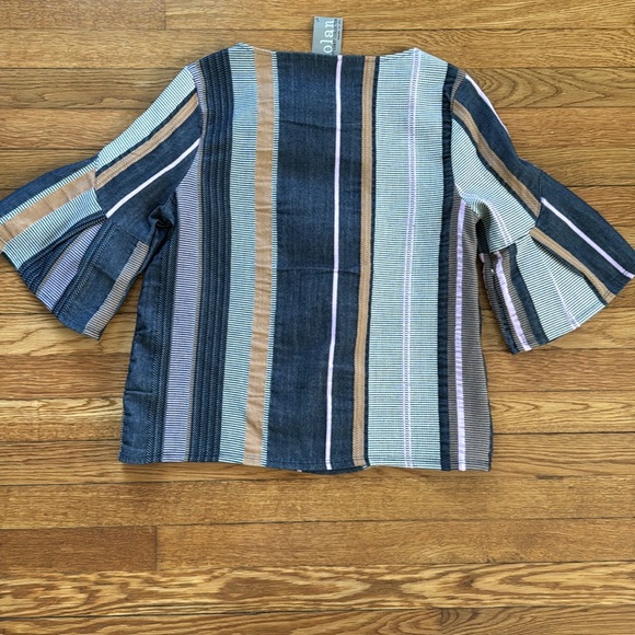 Dolan Short Sleeve Patterned Top - Picture 8 of 8